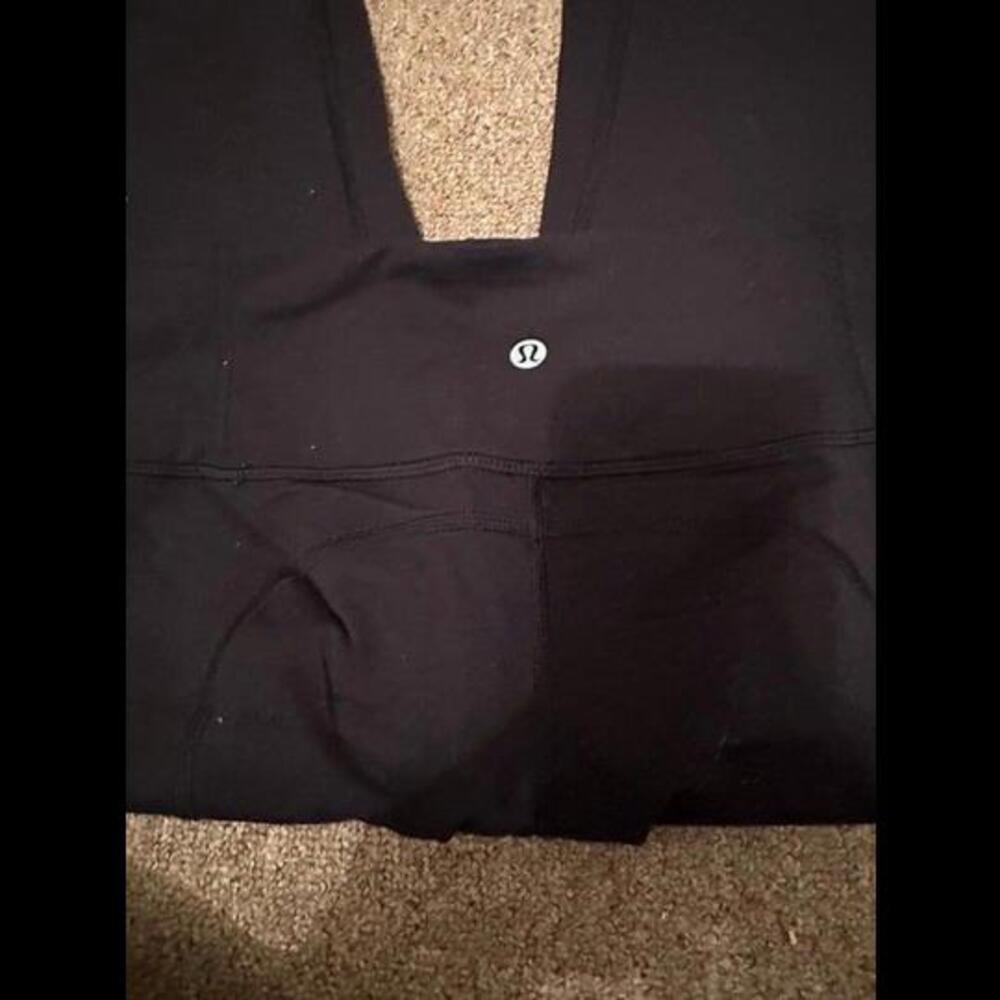 Lululemon Black Performance Capri Leggings - Yoga and Workout Essential - Picture 2 of 2